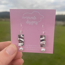 Load image into Gallery viewer, Wanda Earrings
